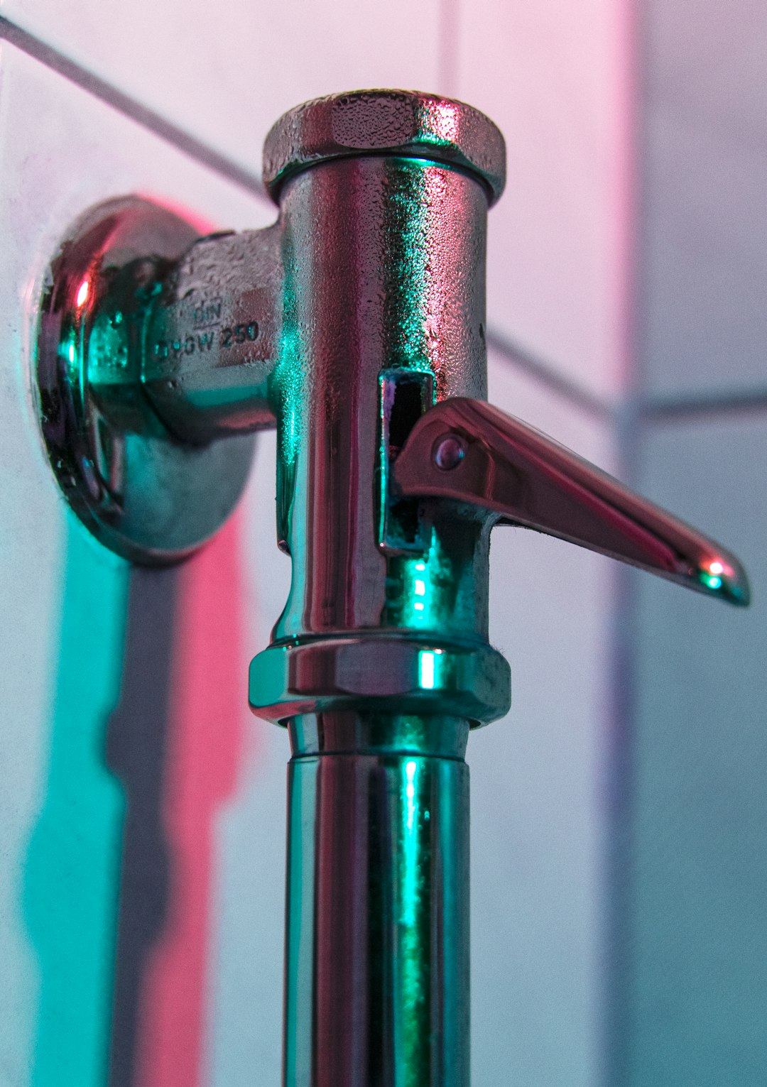 Bathroom, lights, macro, closeup, metal, water.