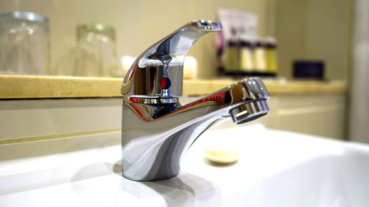 tap, nature, water, faucet, fresh, clean, bathroom, metal, plumbing, sink, basin, design, stainless, wash, shiny, home, interior